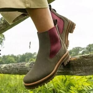 NEW Timberland Courmayeur Valley Lug Sole Chelsea Boot size 10 Olive